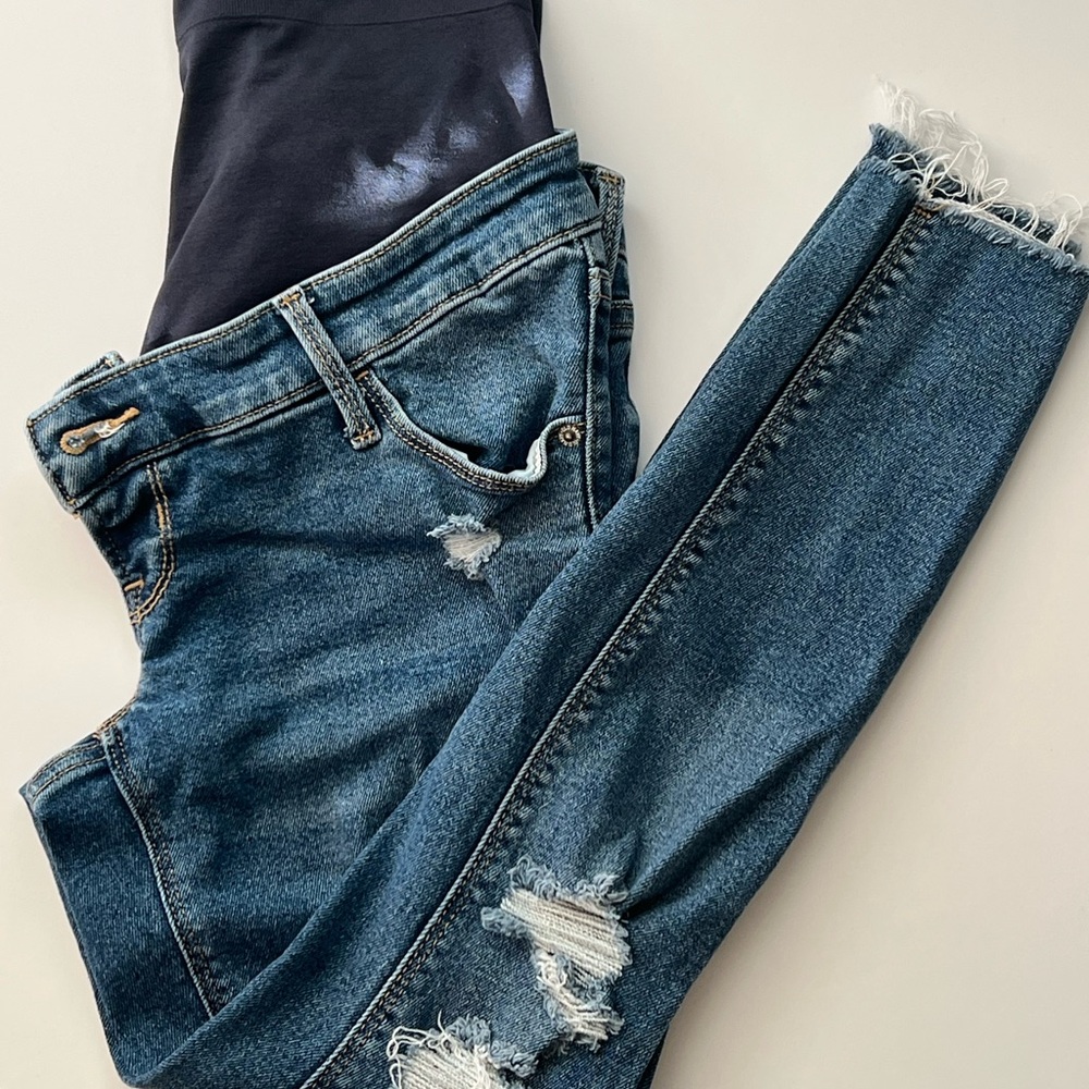Old Navy Maternity Super Skinny Ankle Jeans